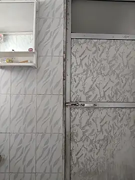 surabhi09 online show from January 7, 2026, 6:29 am