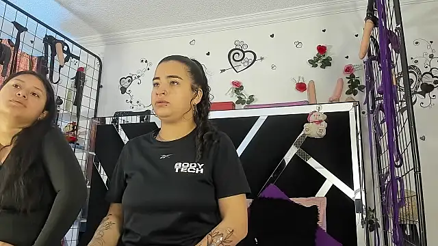 Snapshot of abby_eemily chatting on December 2, 2025, 12:18 pm abby eemily online show from December 2, 2025, 12:18 pm