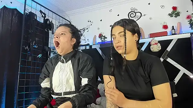 Snapshot of abby_eemily chatting on November 19, 2025, 12:27 pm abby eemily online show from November 19, 2025, 12:27 pm