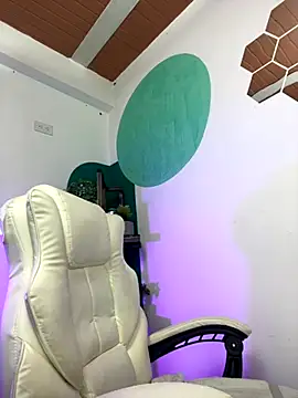 LollaByer online show from November 15, 2025, 11:09 pm