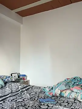 LollaByer online show from March 16, 2025, 8:21 pm