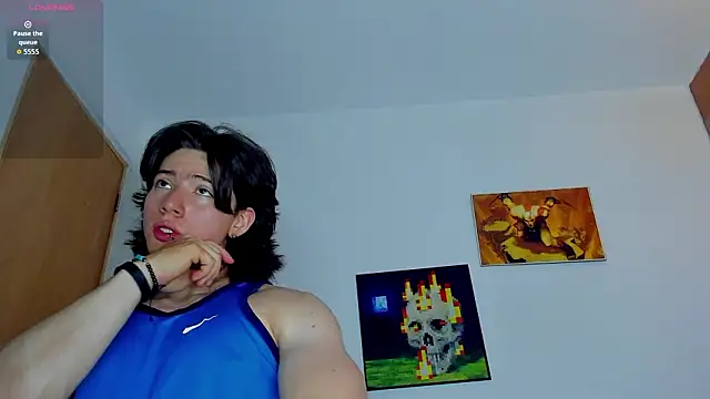 AngelBennet  online show from February 11, 2026, 9:47 pm