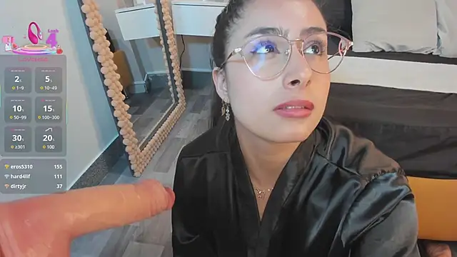 Snapshot of Julia_Martinez_ chatting on March 15, 2025, 2:34 pm Julia Martinez online show from March 15, 2025, 2:34 pm