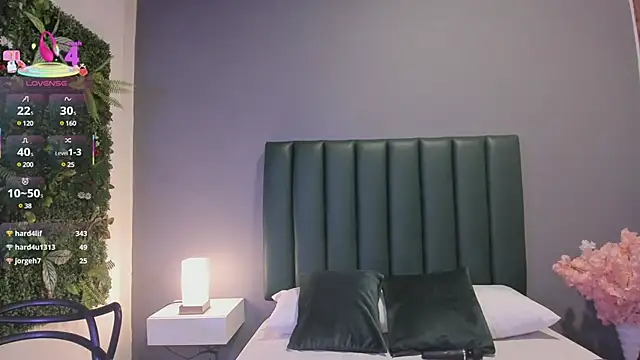 Snapshot of Julia_Martinez_ chatting on March 20, 2025, 8:51 pm Julia Martinez online show from March 20, 2025, 8:51 pm