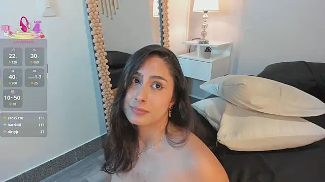 Snapshot of Julia_Martinez_ chatting on March 15, 2025, 5:37 pm Julia Martinez online show from March 15, 2025, 5:37 pm