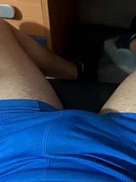 TuPapasitoo69 online show from October 18, 2025, 1:13 pm