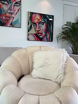 Snapshot of DimitriSullivan_ chatting on October 31, 2025, 6:59 pm DimitriSullivan online show from October 31, 2025, 6:59 pm