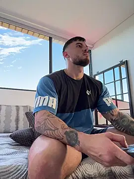 Snapshot of DimitriSullivan_ chatting on November 26, 2025, 6:30 pm DimitriSullivan online show from November 26, 2025, 6:30 pm