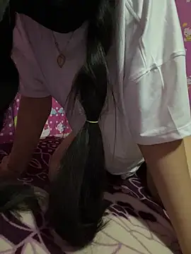 Velyn 18 online show from February 20, 2026, 5:04 am