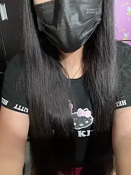 Velyn 18 online show from February 17, 2026, 6:33 am