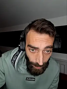 Snapshot of DaWoD030 chatting on November 9, 2025, 6:28 am DaWoD030 online show from November 9, 2025, 6:28 am