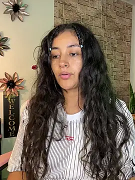 Lady Rey online show from April 6, 2026, 3:35 am