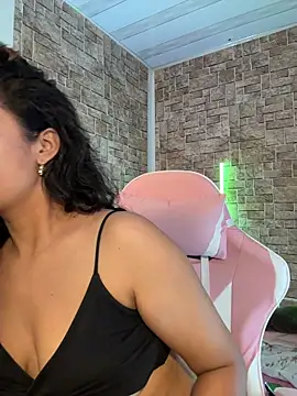 Lady Rey online show from March 27, 2026, 4:10 am