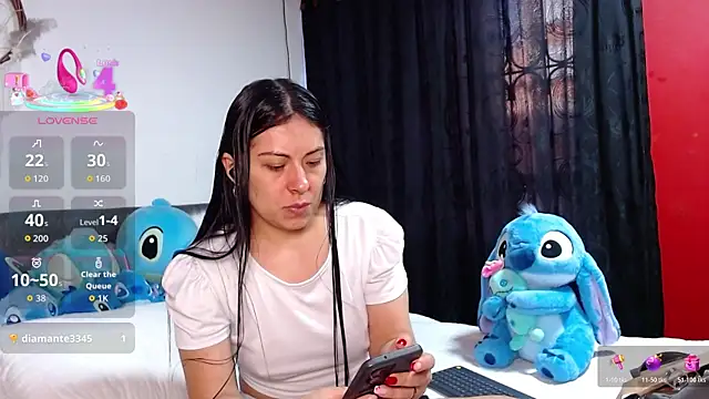Snapshot of Ella_Rousse chatting on May 22, 2026, 11:52 am Ella Rousse online show from May 22, 2026, 11:52 am