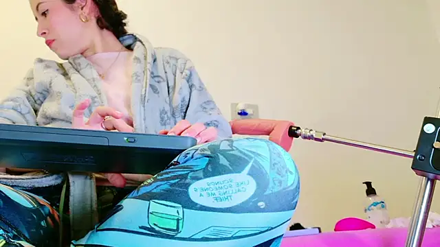 NeredaXxx online show from February 14, 2026, 9:37 pm