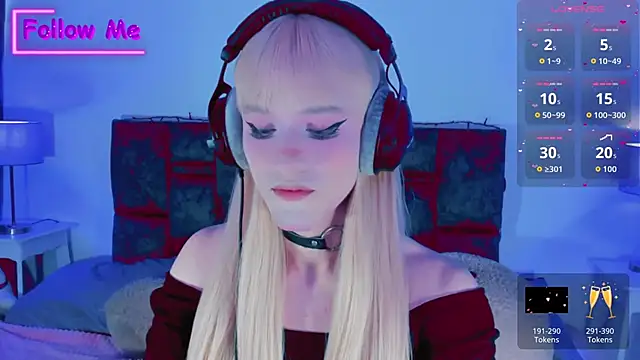 Snapshot of Kirmyy_ chatting on November 10, 2025, 9:09 pm Kirmyy online show from November 10, 2025, 9:09 pm