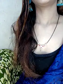 xpihu online show from November 23, 2025, 5:12 pm