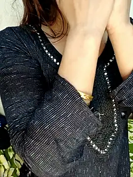 xpihu online show from February 14, 2026, 6:52 pm