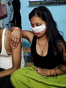 riyagupta5 online show from November 12, 2025, 5:17 pm