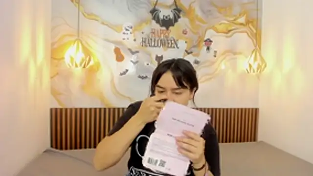 Snapshot of MelissaGilll chatting on November 3, 2025, 7:17 pm MelissaGilll online show from November 3, 2025, 7:17 pm