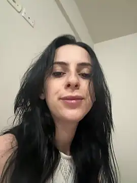 Morguisssz online show from April 3, 2026, 12:39 am