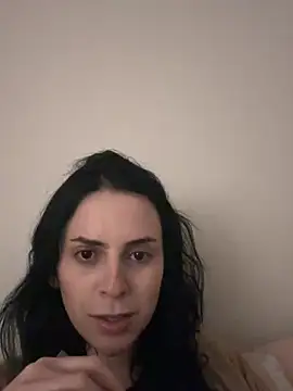 Morguisssz online show from June 3, 2026, 4:46 am