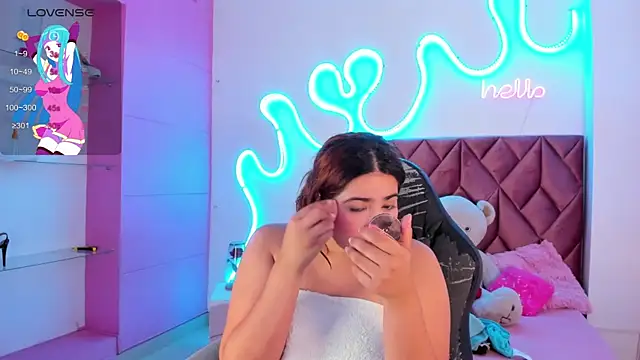 jisoo   online show from November 28, 2025, 1:55 pm