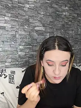 SarahXRusso online show from January 22, 2025, 1:20 am