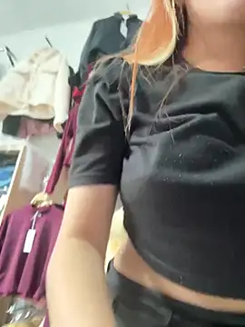 SarahXRusso online show from January 2, 2025, 9:50 pm