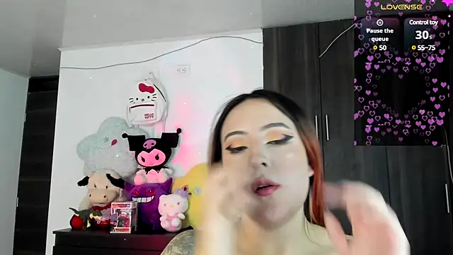 SarahXRusso online show from March 4, 2025, 12:18 am