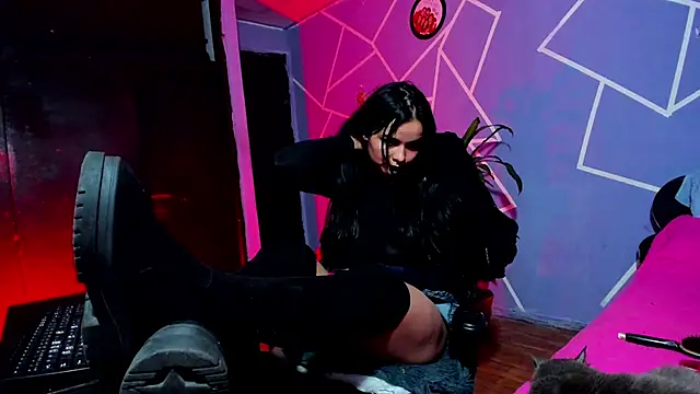 Snapshot of thakytona chatting on November 28, 2025, 1:28 am thakytona online show from November 28, 2025, 1:28 am