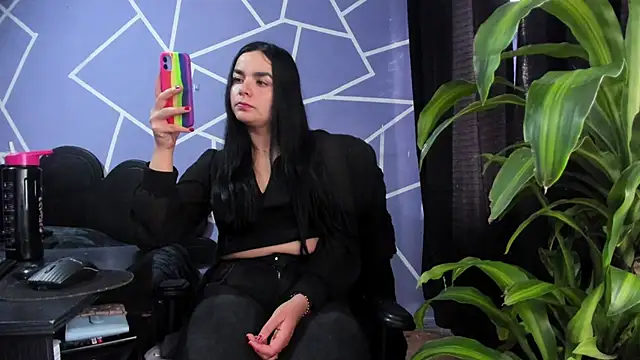 Snapshot of thakytona chatting on September 30, 2025, 9:43 pm thakytona online show from September 30, 2025, 9:43 pm