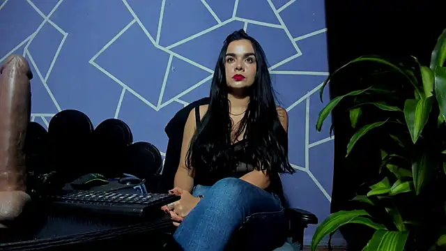 Snapshot of thakytona chatting on September 19, 2025, 4:49 am thakytona online show from September 19, 2025, 4:49 am