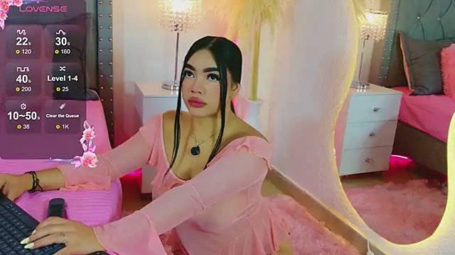 Snapshot of AllissonJames chatting on December 2, 2025, 5:03 pm AllissonJames online show from December 2, 2025, 5:03 pm