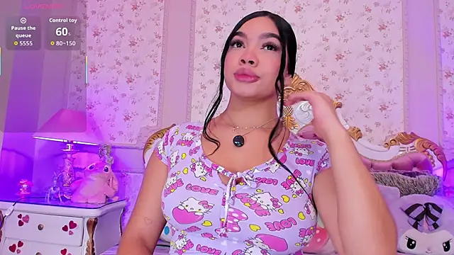 Snapshot of AllissonJames chatting on October 27, 2025, 11:44 am AllissonJames online show from October 27, 2025, 11:44 am