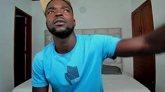 Snapshot of Dylan_Taylor chatting on November 16, 2025, 12:21 pm Dylan Taylor online show from November 16, 2025, 12:21 pm