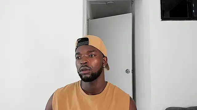 Snapshot of Dylan_Taylor chatting on October 29, 2025, 3:49 am Dylan Taylor online show from October 29, 2025, 3:49 am