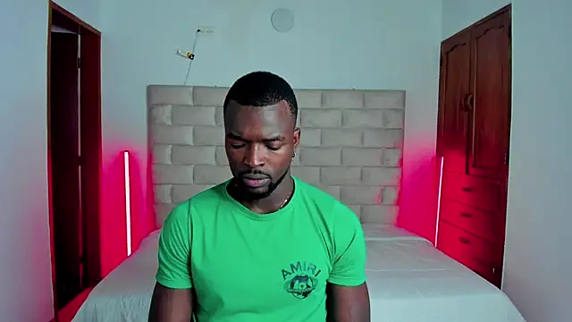 Snapshot of Dylan_Taylor chatting on December 15, 2025, 12:55 pm Dylan Taylor online show from December 15, 2025, 12:55 pm