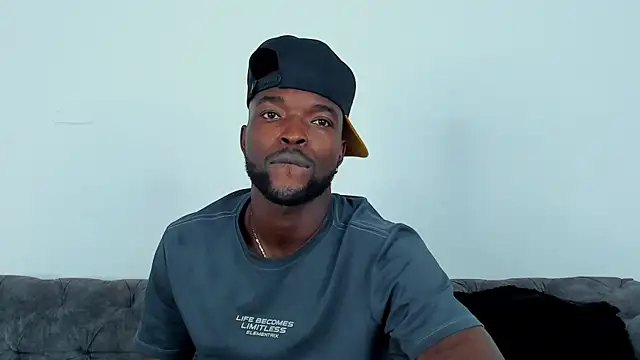 Snapshot of Dylan_Taylor chatting on October 26, 2025, 3:51 am Dylan Taylor online show from October 26, 2025, 3:51 am