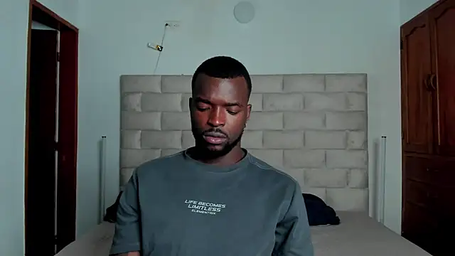 Snapshot of Dylan_Taylor chatting on December 5, 2025, 12:26 pm Dylan Taylor online show from December 5, 2025, 12:26 pm