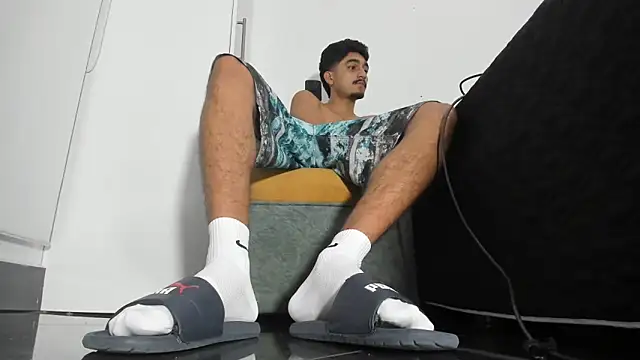 Snapshot of latin_bbc chatting on November 27, 2025, 11:16 pm latin bbc online show from November 27, 2025, 11:16 pm