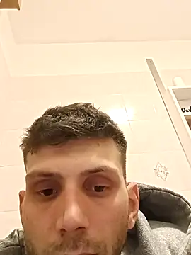 Snapshot of dariodario chatting on March 22, 2025, 5:20 pm dariodario online show from March 22, 2025, 5:20 pm