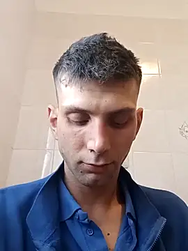 Snapshot of dariodario chatting on March 13, 2025, 12:35 pm dariodario online show from March 13, 2025, 12:35 pm