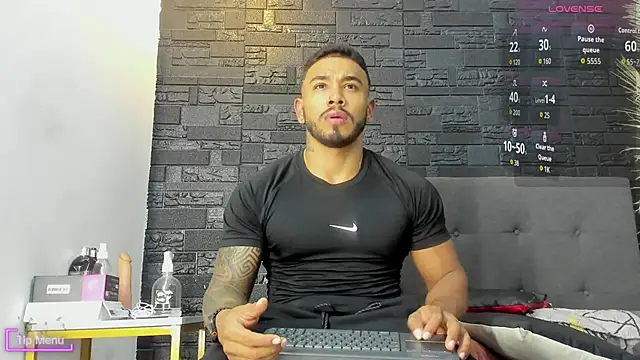 Snapshot of bruno_miller_ chatting on November 21, 2025, 8:19 pm bruno miller online show from November 21, 2025, 8:19 pm