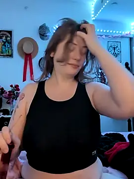 Snapshot of Twitchtheclownn chatting on December 14, 2025, 5:18 pm Twitchtheclownn online show from December 14, 2025, 5:18 pm