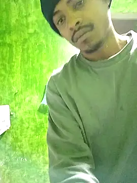 Snapshot of Bigote_Big0357 chatting on December 15, 2025, 9:37 am Bigote Big0357 online show from December 15, 2025, 9:37 am