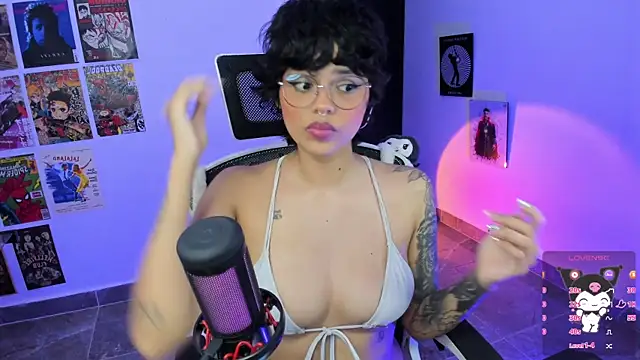 gooddess isis online show from April 21, 2026, 12:01 am