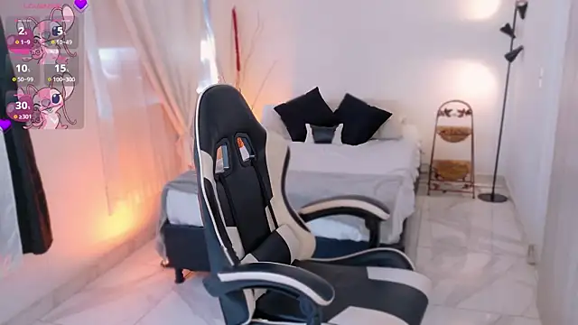 AnabelWolf online show from November 15, 2025, 3:49 pm