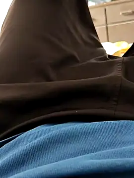 samee00721 online show from November 5, 2025, 7:00 am