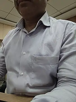 samee00721 online show from April 16, 2026, 1:12 pm